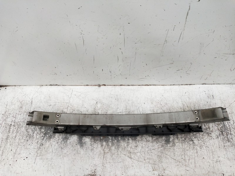 Recambio de refuerzo paragolpes delantero para opel vectra c berlina club referencia OEM IAM   