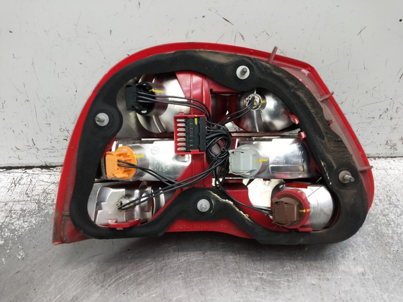 Recambio de piloto trasero derecho para jaguar x-type wagon 2.0 d classic referencia OEM IAM 4X43N13404A  