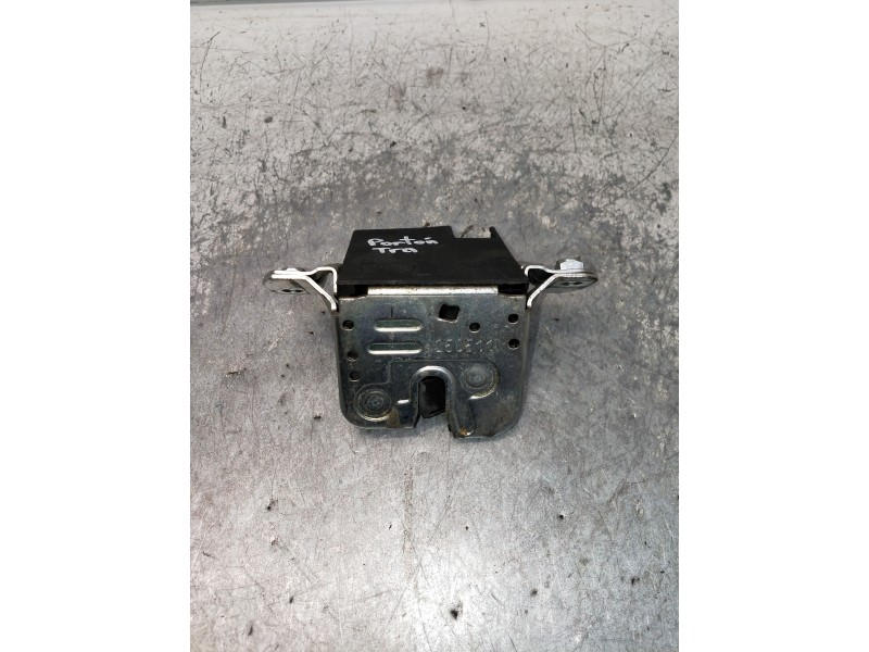 Recambio de motor cierre centralizado trasero izquierdo para porsche cayenne (typ 92aa) diesel referencia OEM IAM 7P0827505G  