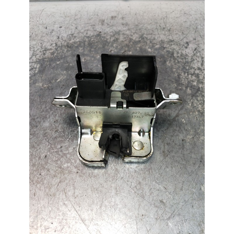 Recambio de motor cierre centralizado trasero izquierdo para porsche cayenne (typ 92aa) diesel referencia OEM IAM 7P0827505G  