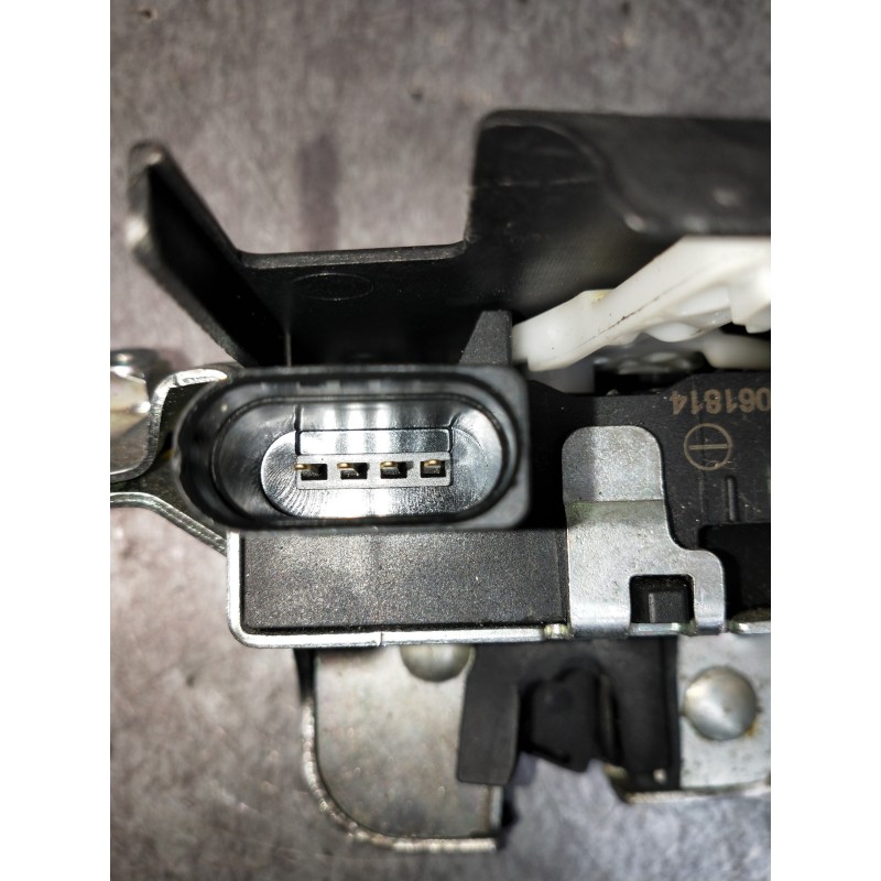 Recambio de motor cierre centralizado trasero izquierdo para porsche cayenne (typ 92aa) diesel referencia OEM IAM 7P0827505G  