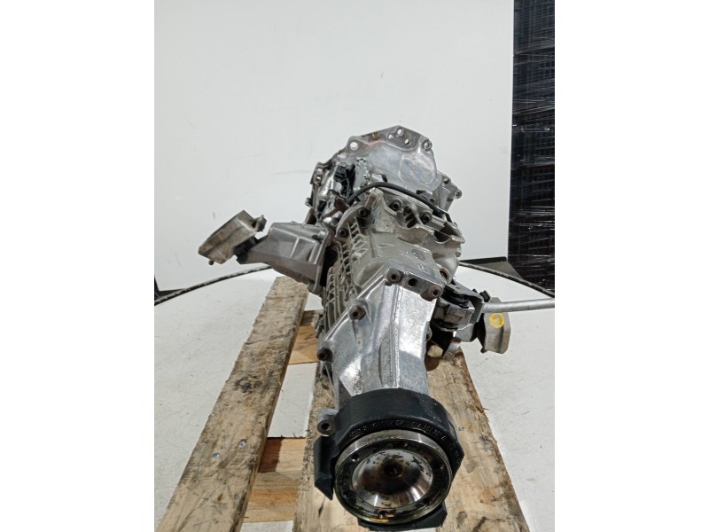 Recambio de caja cambios para audi a6 berlina (c4) 2.6 quattro referencia OEM IAM CVY 25084 5V