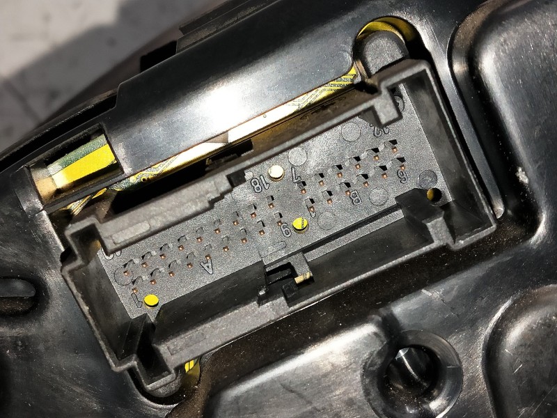 Recambio de cuadro instrumentos para mercedes clase e (w210) berlina diesel 300 diesel (210.020) referencia OEM IAM 2105408047 1