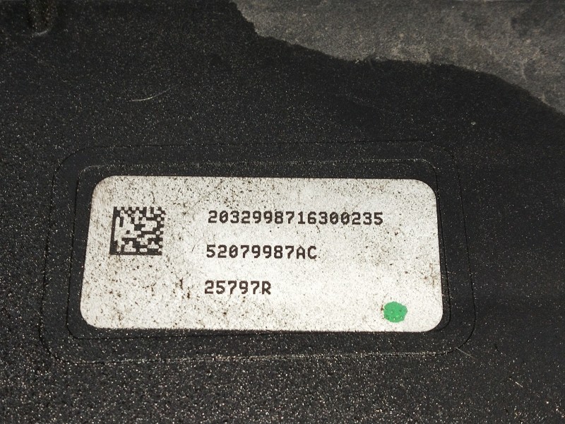 Recambio de electroventilador para jeep gr.cherokee (wj/wg) 2.7 crd limited referencia OEM IAM 2032998716300235 52079987AC 25797