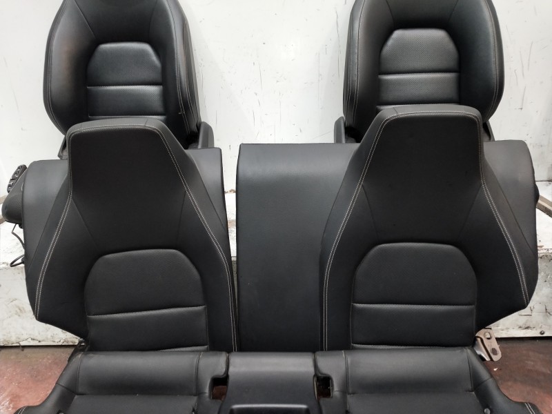 Recambio de juego asientos completo para mercedes clase clk (w207) coupe 350 cdi be prime edition (207.322) referencia OEM IAM V