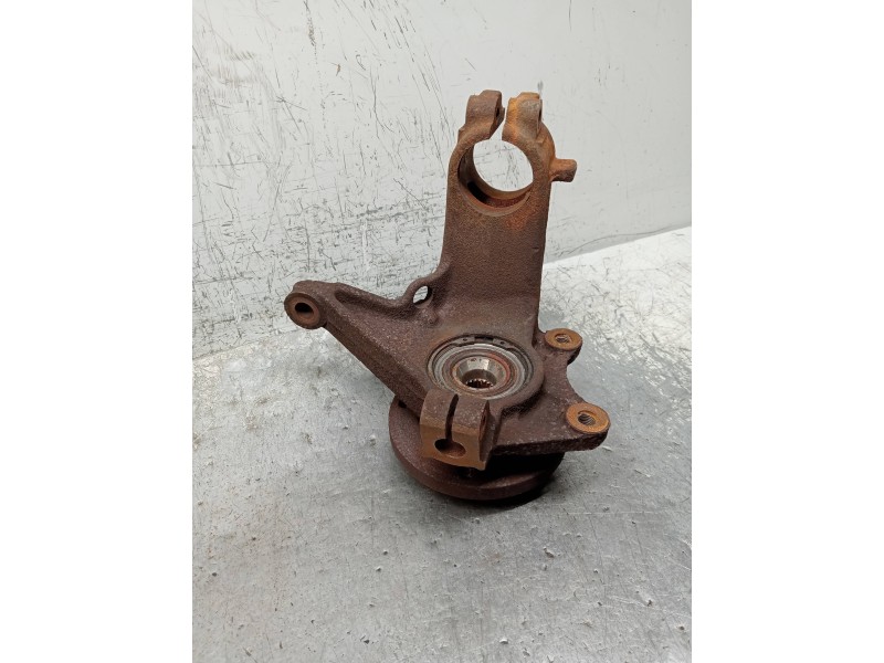Recambio de mangueta delantera izquierda para peugeot 206 berlina xr referencia OEM IAM   