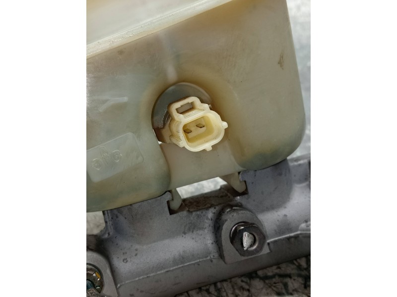 Recambio de bomba freno para jeep gr.cherokee (wj/wg) 2.7 crd limited referencia OEM IAM 26612501143  