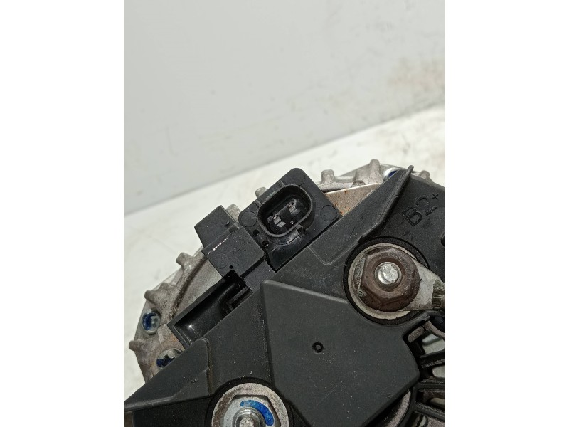 Recambio de alternador para jeep gr.cherokee (wj/wg) 2.7 crd limited referencia OEM IAM 0124515115  