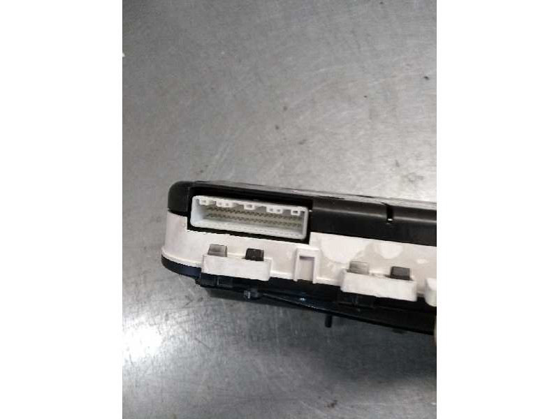 Recambio de cuadro instrumentos para toyota corolla verso (r1) referencia OEM IAM 838000F091 2574308260 M8