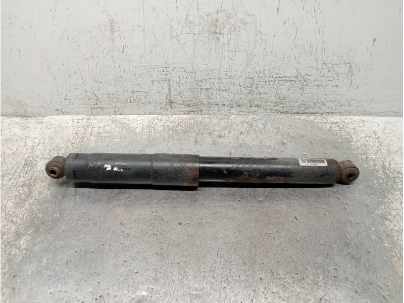 Recambio de amortiguador trasero izquierdo para jeep gr.cherokee (wj/wg) 2.7 crd limited referencia OEM IAM P52088950AK  