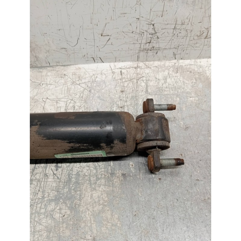 Recambio de amortiguador delantero derecho para jeep gr.cherokee (wj/wg) 2.7 crd limited referencia OEM IAM P52088900AN  