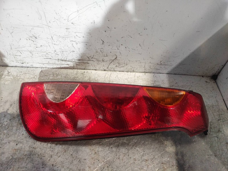 Recambio de piloto trasero derecho para nissan note (e11e) 1.5 dci turbodiesel cat referencia OEM IAM   