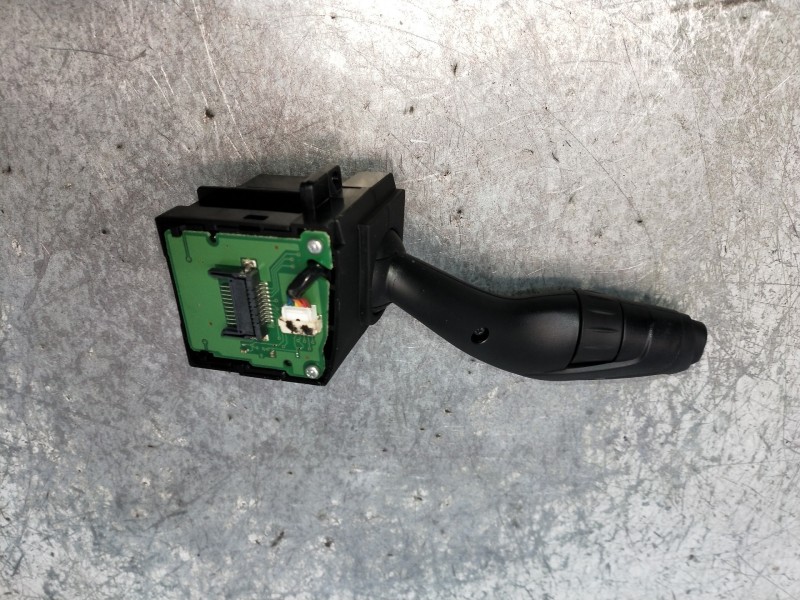 Recambio de mando limpia para ford focus lim. trend referencia OEM IAM F1ET17A553BA  