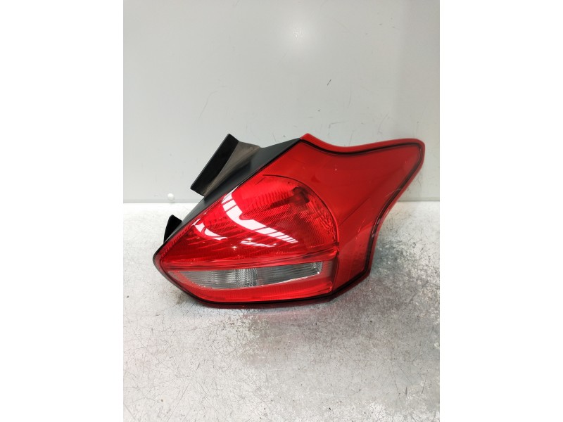 Recambio de piloto trasero derecho para ford focus lim. trend referencia OEM IAM   