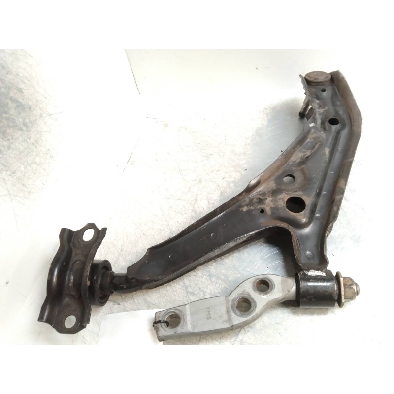 Recambio de brazo suspension inferior delantero derecho para nissan primera berlina (p11) 2.0 turbodiesel cat referencia OEM IAM