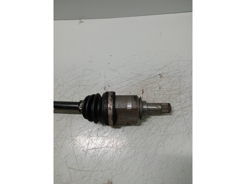 Recambio de transmision delantera derecha para opel corsa c 1.4 16v referencia OEM IAM   