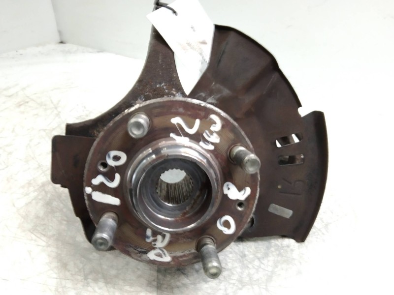 Recambio de mangueta delantera derecha para hyundai i20 1.2 cat referencia OEM IAM   