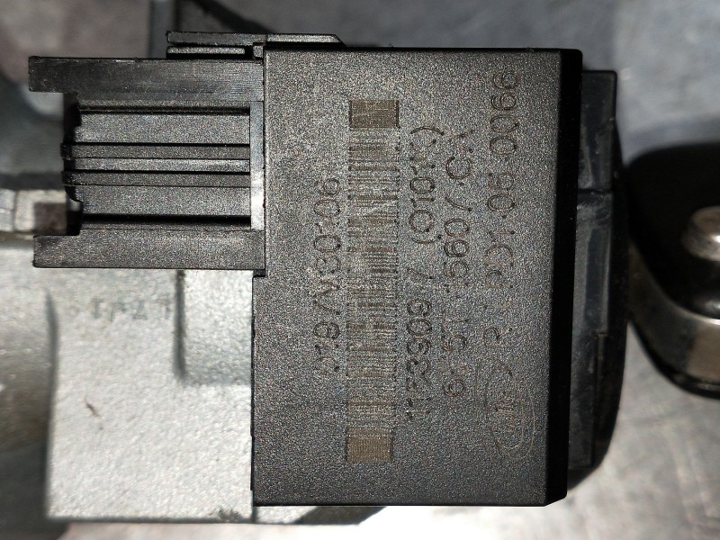 Recambio de conmutador de arranque para ford focus lim. trend referencia OEM IAM 3M513F88AE  
