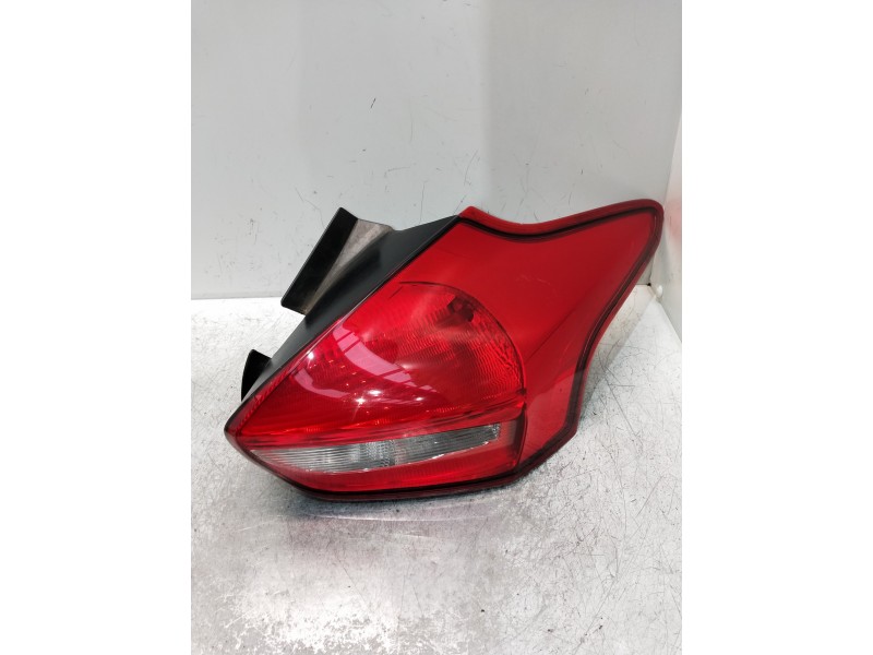 Recambio de piloto trasero derecho para ford focus lim. trend referencia OEM IAM   