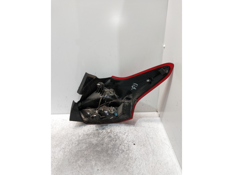 Recambio de piloto trasero izquierdo para ford focus lim. trend referencia OEM IAM   