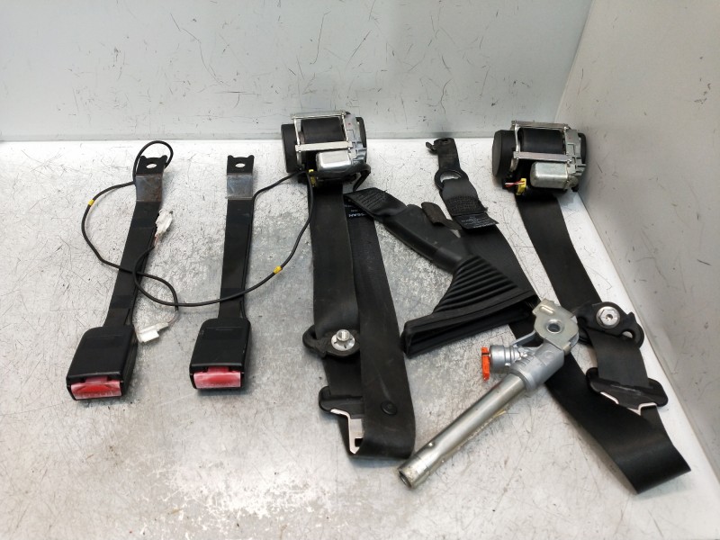 Recambio de juego cinturones delantero para nissan qashqai (j10) acenta referencia OEM IAM   