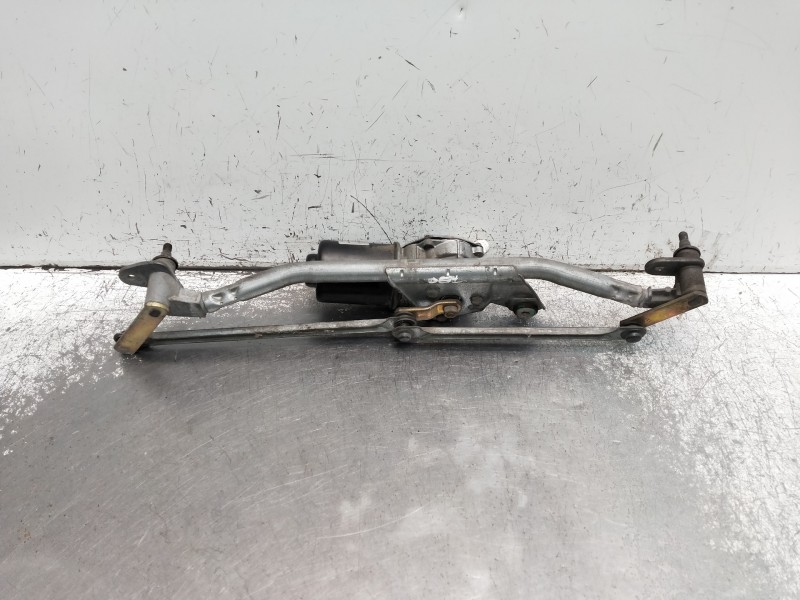 Recambio de motor limpia delantero para citroen saxo 1.5 d furio referencia OEM IAM 53544102 VALEO 