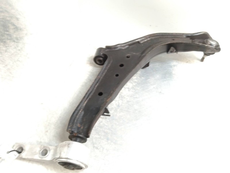 Recambio de brazo suspension inferior delantero izquierdo para nissan primera berlina (p12) tekna referencia OEM IAM   