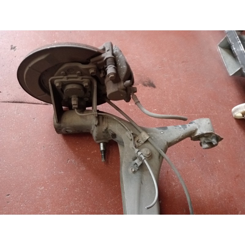 Recambio de puente trasero para toyota corolla verso (r1) 2.0 d-4d luna referencia OEM IAM   DISCO/ABS