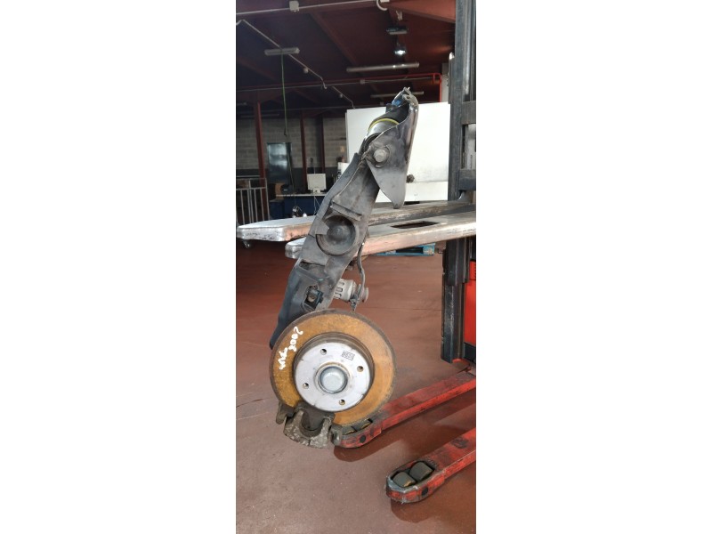 Recambio de puente trasero para peugeot 2008 (--.2013) allure referencia OEM IAM  DISCO/ABS 