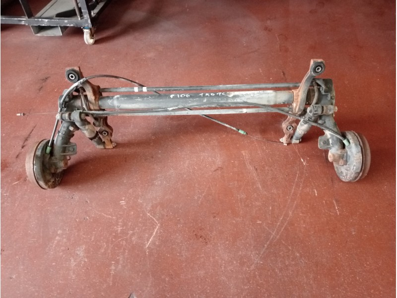 Recambio de puente trasero para peugeot 106 (s2) xn d referencia OEM IAM   4 T