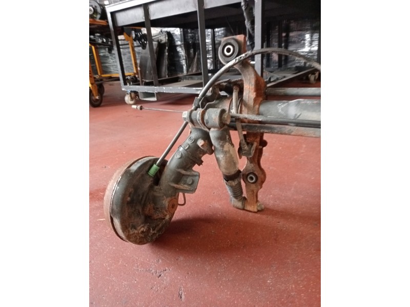 Recambio de puente trasero para peugeot 106 (s2) xn d referencia OEM IAM   4 T