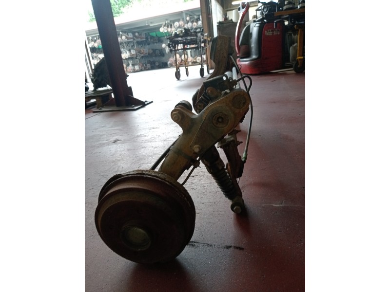 Recambio de puente trasero para peugeot 106 (s2) xn d referencia OEM IAM   4 T