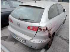 seat ibiza (6l1) del año 2003 2