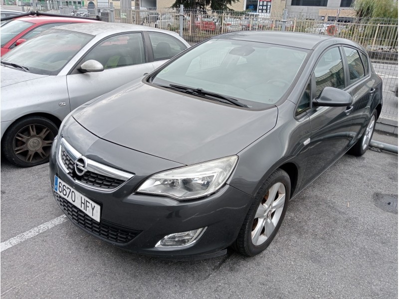 opel astra j lim. del año 2011