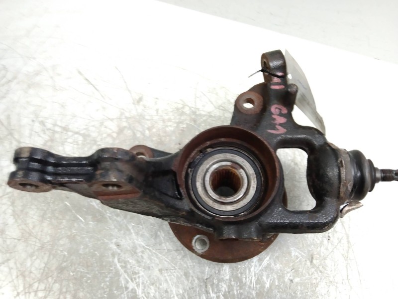 Recambio de mangueta delantera derecha para hyundai i30 1.6 crdi cat referencia OEM IAM   