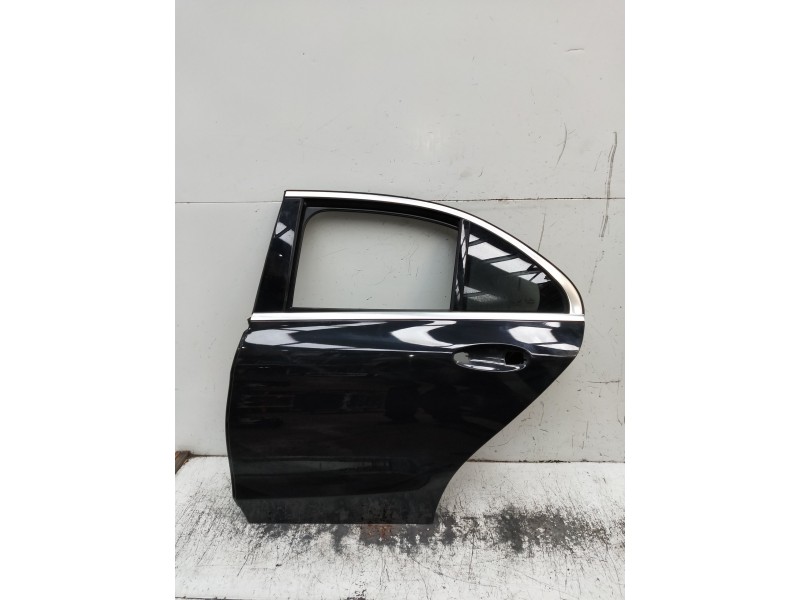 Recambio de puerta trasera izquierda para mercedes clase c (w205) lim. c 220 cdi bluetec (205.004) referencia OEM IAM   4P