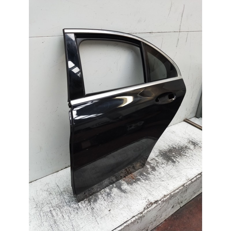 Recambio de puerta trasera izquierda para mercedes clase c (w205) lim. c 220 cdi bluetec (205.004) referencia OEM IAM   4P