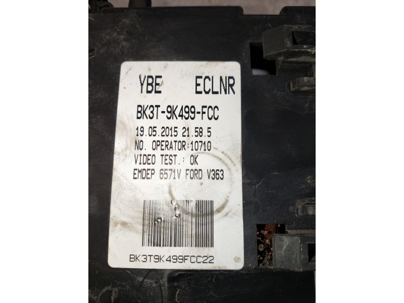 Recambio de caja reles / fusibles para ford transit custom kombi 300 l1 ambiente referencia OEM IAM BK3T9K499FCC  