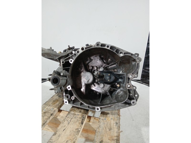 Recambio de caja cambios para citroen c5 berlina attraction referencia OEM IAM 20DM70 9327665B 5V