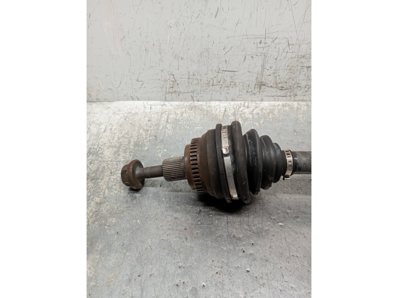 Recambio de transmision delantera derecha para audi a6 berlina (c4) 2.6 quattro referencia OEM IAM   