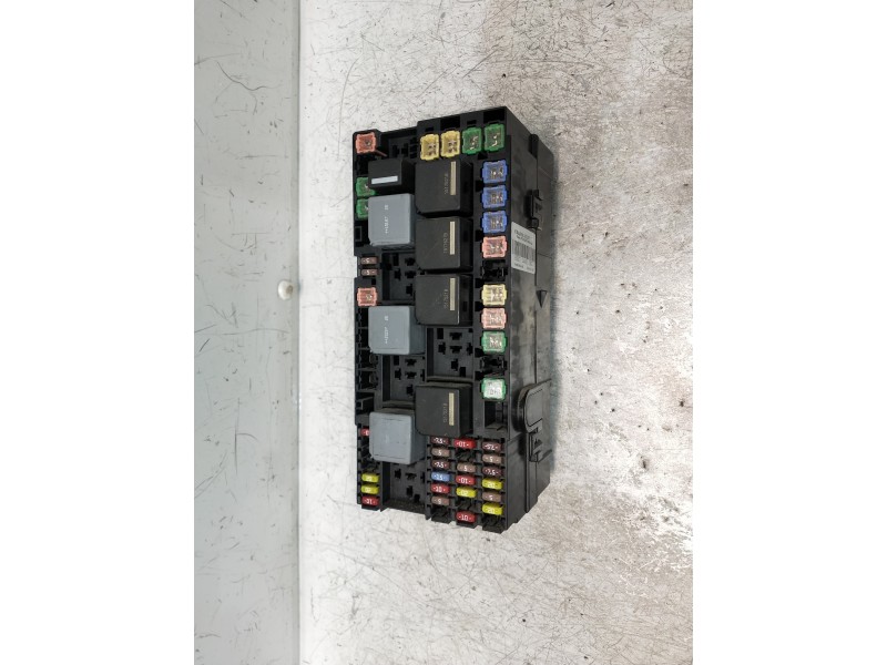 Recambio de caja reles / fusibles para ford transit custom kombi 300 l1 ambiente referencia OEM IAM BK3T14401BKC  