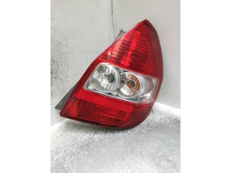 Recambio de piloto trasero derecho para honda jazz (gd1/5) 1.2 live referencia OEM IAM   