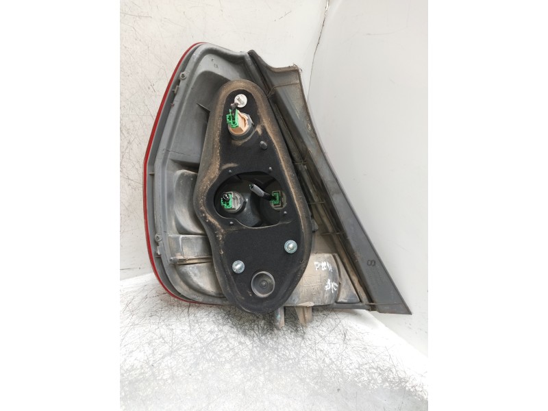 Recambio de piloto trasero derecho para honda jazz (gd1/5) 1.2 live referencia OEM IAM   