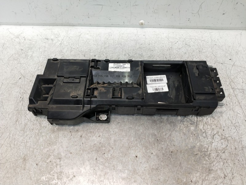 Recambio de caja reles / fusibles para ford transit custom kombi 300 l1 ambiente referencia OEM IAM   