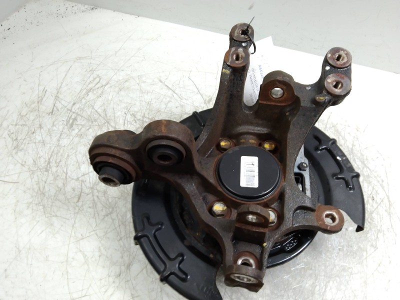 Recambio de mangueta trasera derecha para hyundai i30 1.6 crdi cat referencia OEM IAM   