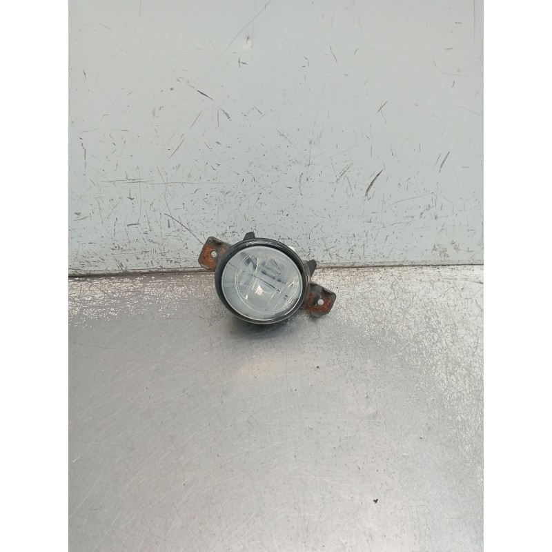 Recambio de faro antiniebla izquierdo para nissan almera (n16/e) 1.5 16v cat referencia OEM IAM 2615589905 89202715 