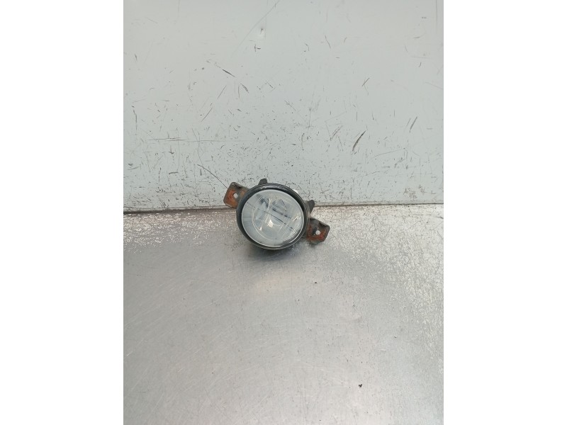 Recambio de faro antiniebla izquierdo para nissan almera (n16/e) 1.5 16v cat referencia OEM IAM 2615589905 89202715  Recambio de faro antiniebla izquierdo para nissan almera (n16/e) 1.5 16v cat referencia OEM IAM 2615589905 89202715