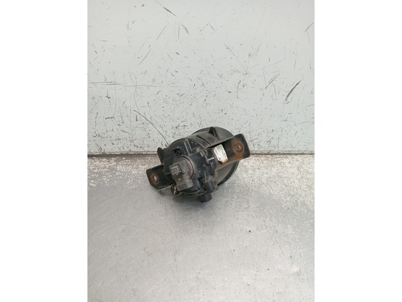 Recambio de faro antiniebla izquierdo para nissan almera (n16/e) 1.5 16v cat referencia OEM IAM 2615589905 89202715  Recambio de faro antiniebla izquierdo para nissan almera (n16/e) 1.5 16v cat referencia OEM IAM 2615589905 89202715