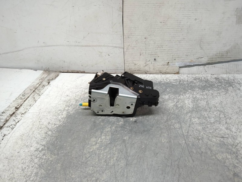 Recambio de motor cierre centralizado trasero derecho para bmw serie 3 berlina (e46) 320d referencia OEM IAM   4P