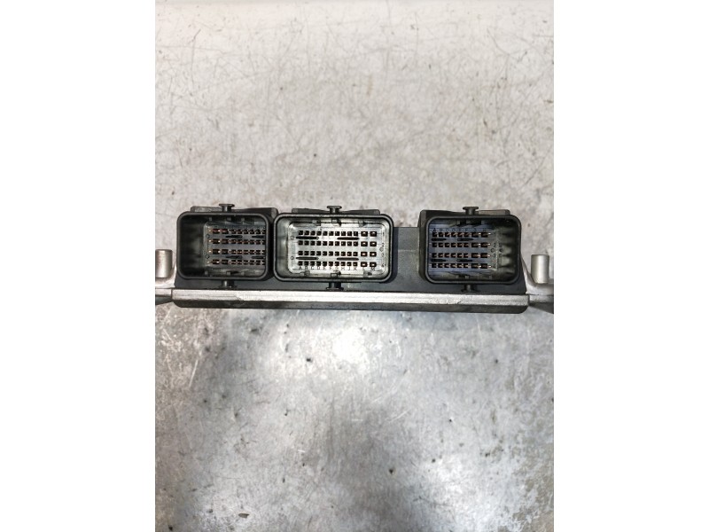 Recambio de centralita motor uce para citroen c5 berlina collection referencia OEM IAM 0281011780 9652966280 